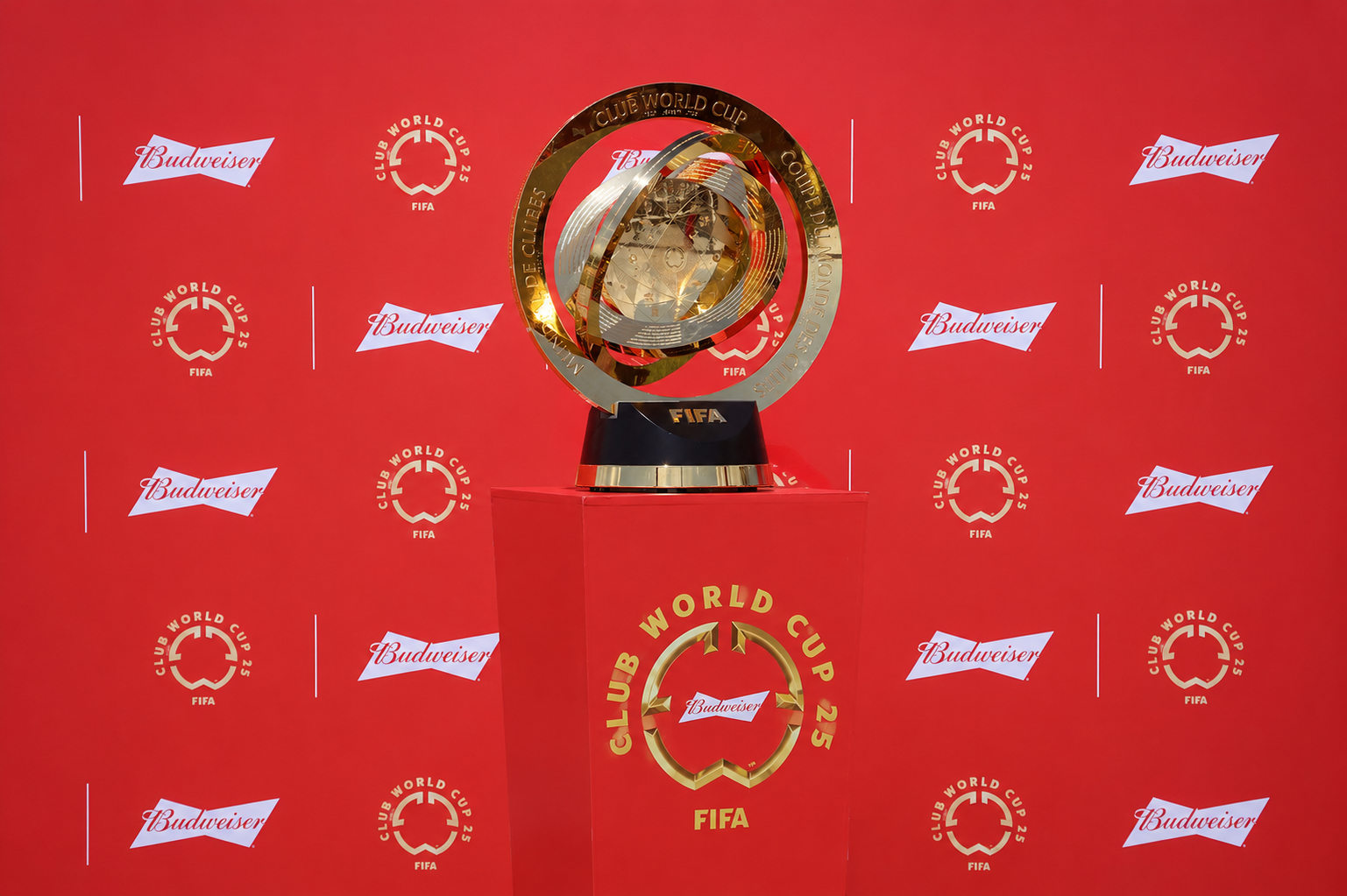 Budweiser: Tour do Troféu da Copa do Mundo de Clubes da FIFA 2025™
